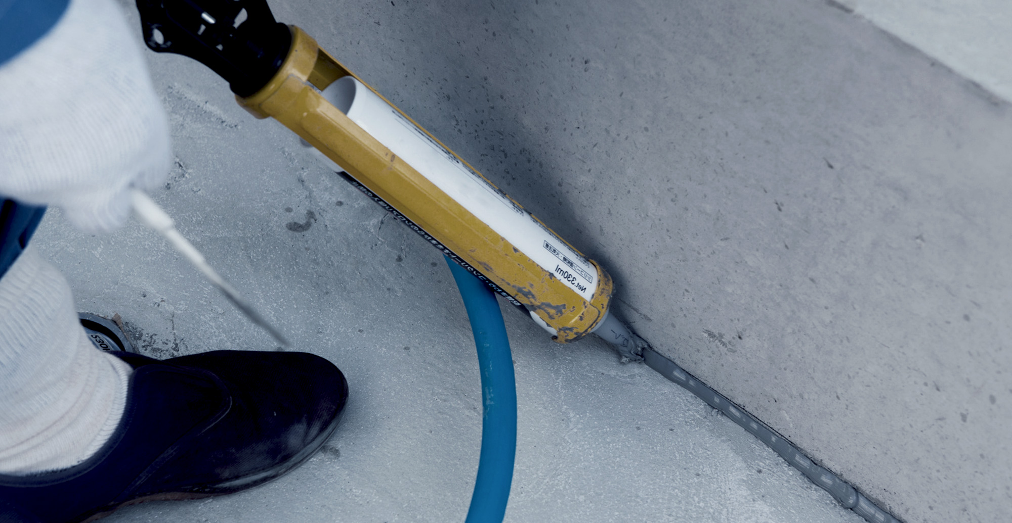 未経験からでも職人として成長できる環境を整えています。 TMシール株式会社で、一生モノの防水・シール技術を。